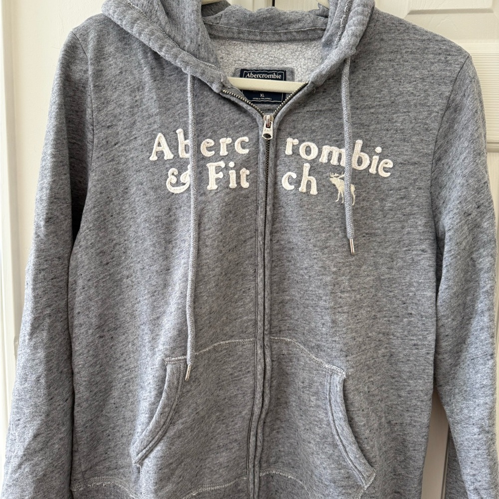 Women’s Abercrombie & Fitch Zip up Hoodie, XL